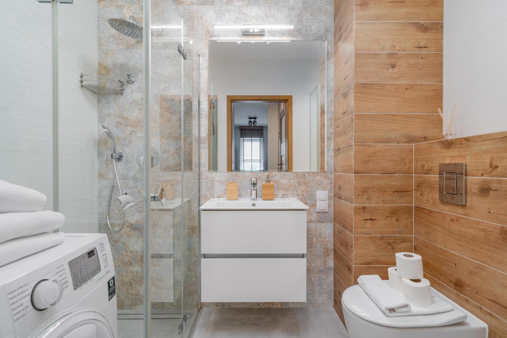 Citystay Wroblewskiego Apartament Z Parkingiem! Lodź Bagian luar foto